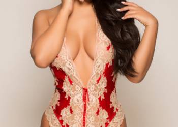 Cami - Very classy and affordable girl Brazilian in London - Bond street.  