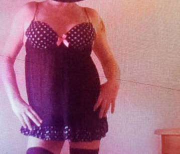 Dudley Escort Poppy Adult Entertainer in United Kingdom, Adult Service Provider, Escort and Companion.