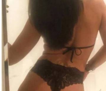 London Escort Party Sonia Adult Entertainer, Adult Service Provider, Escort and Companion.