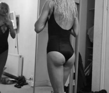 Bradford Escort April Adult Entertainer, Adult Service Provider, Escort and Companion.