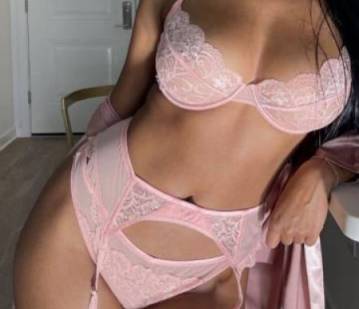 Birmingham Escort Amber Adult Entertainer, Adult Service Provider, Escort and Companion.