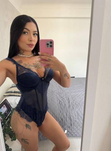 London Escort Senza Adult Entertainer in United Kingdom, Female Adult Service Provider, Brazilian Escort and Companion.