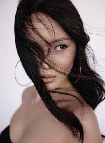 London Escort Ginza Adult Entertainer in United Kingdom, Female Adult Service Provider, Russian Escort and Companion.
