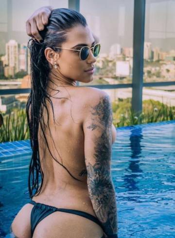 London Escort Sharlee Adult Entertainer in United Kingdom, Female Adult Service Provider, Brazilian Escort and Companion.