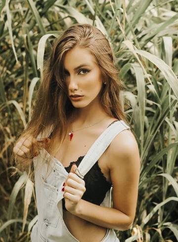 London Escort Constance Adult Entertainer in United Kingdom, Female Adult Service Provider, Brazilian Escort and Companion.