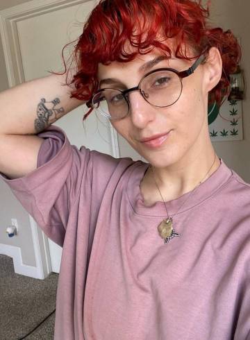 Birmingham Escort Sophie32 Adult Entertainer in United Kingdom, Female Adult Service Provider, Escort and Companion.