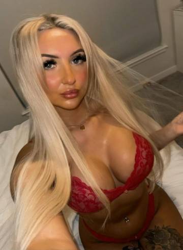 London Escort Mariah  26 Adult Entertainer in United Kingdom, Female Adult Service Provider, Escort and Companion.