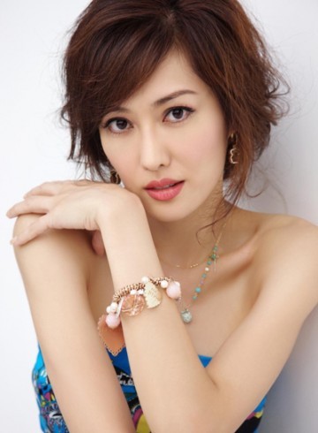 London Escort Ah  Ping Adult Entertainer in United Kingdom, Female Adult Service Provider, Chinese Escort and Companion.