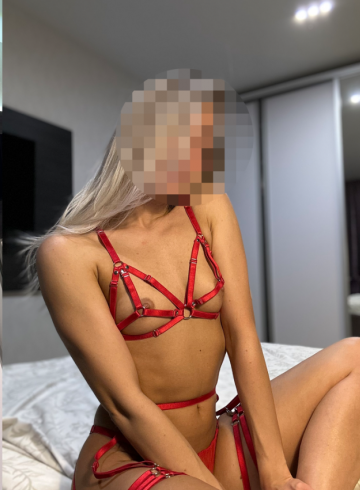 Altrincham Escort NikiSanz Adult Entertainer in United Kingdom, Female Adult Service Provider, American Escort and Companion.