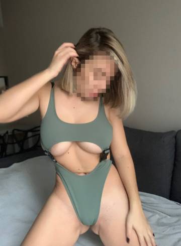 Aberdeen Escort LeylaLauren Adult Entertainer in United Kingdom, Female Adult Service Provider, American Escort and Companion.