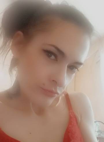 Sheffield Escort SmallSweetNSexy Adult Entertainer in United Kingdom, Female Adult Service Provider, British Escort and Companion.