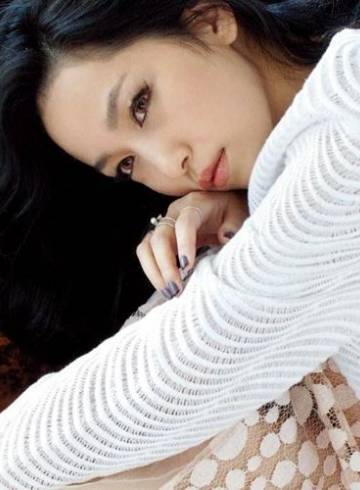London Escort Elly  Eriko Transwoman Adult Entertainer in United Kingdom, Trans Adult Service Provider, Korean Escort and Companion.