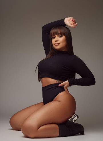 London Escort Florena Adult Entertainer in United Kingdom, Female Adult Service Provider, Brazilian Escort and Companion.