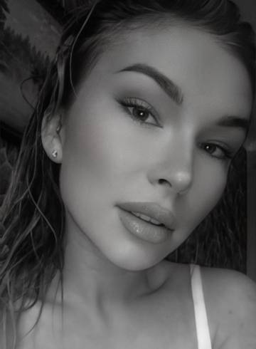 London Escort Isara Adult Entertainer in United Kingdom, Female Adult Service Provider, Russian Escort and Companion.