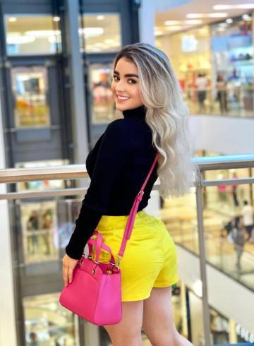 London Escort Zabora Adult Entertainer in United Kingdom, Female Adult Service Provider, Colombian Escort and Companion.
