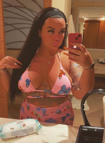 Bangor Escort AmeliaRainxx Adult Entertainer in United Kingdom, Female Adult Service Provider, British Escort and Companion.