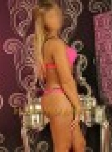 Manchester Escort Amina Adult Entertainer in United Kingdom, Female Adult Service Provider, Ukrainian Escort and Companion.