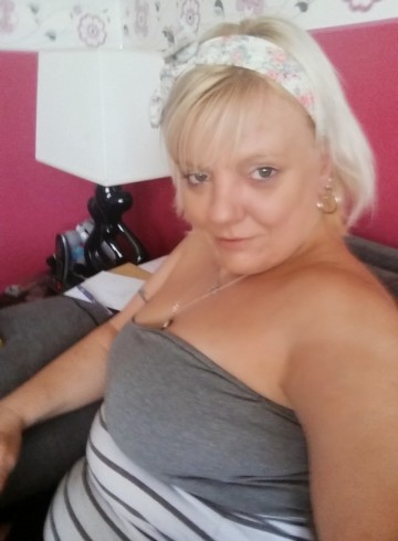 Andover Escort blondeescort41 Adult Entertainer in United Kingdom, Female Adult Service Provider, British Escort and Companion.