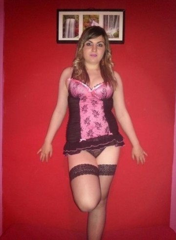 Luton Escort CarlaMassages Adult Entertainer in United Kingdom, Female Adult Service Provider, Escort and Companion.