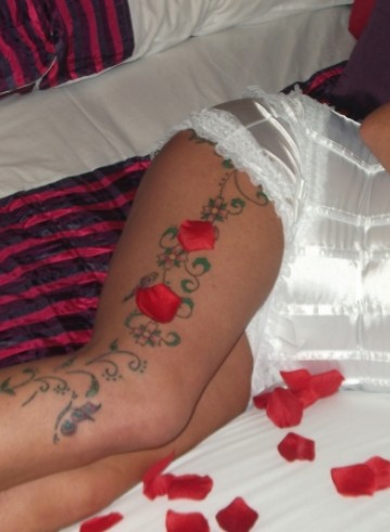 Glasgow Escort FoxyFee Adult Entertainer in United Kingdom, Female Adult Service Provider, British Escort and Companion.