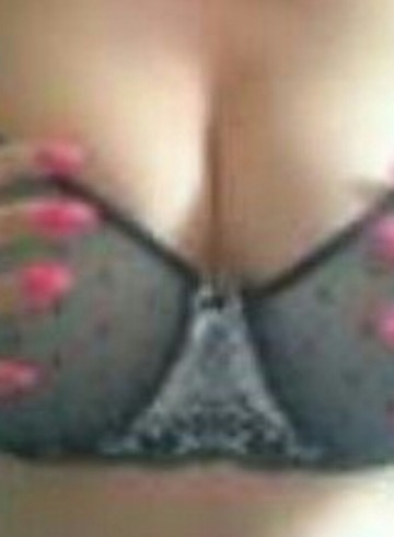 Preston Escort HappyEndingMassage Adult Entertainer in United Kingdom, Female Adult Service Provider, British Escort and Companion.