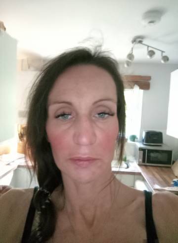 Cambridge Escort Juicyjade00 Adult Entertainer in United Kingdom, Female Adult Service Provider, British Escort and Companion.