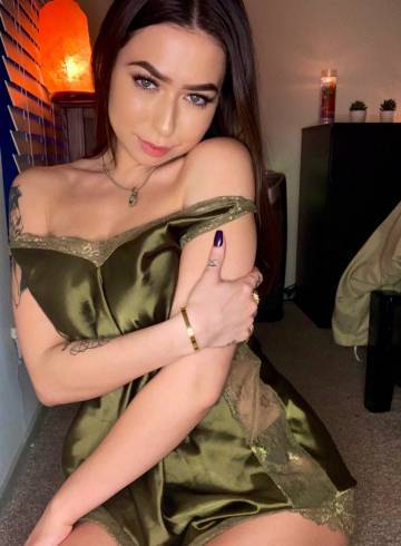 Bristol Escort Melly23467 Adult Entertainer in United Kingdom, Female Adult Service Provider, Latvian Escort and Companion.