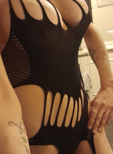 Bolton Escort Miss  Honey Adult Entertainer in United Kingdom, Female Adult Service Provider, British Escort and Companion.