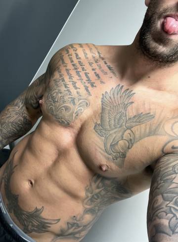 Cardiff Escort Roo232 Adult Entertainer in United Kingdom, Male Adult Service Provider, British Escort and Companion.